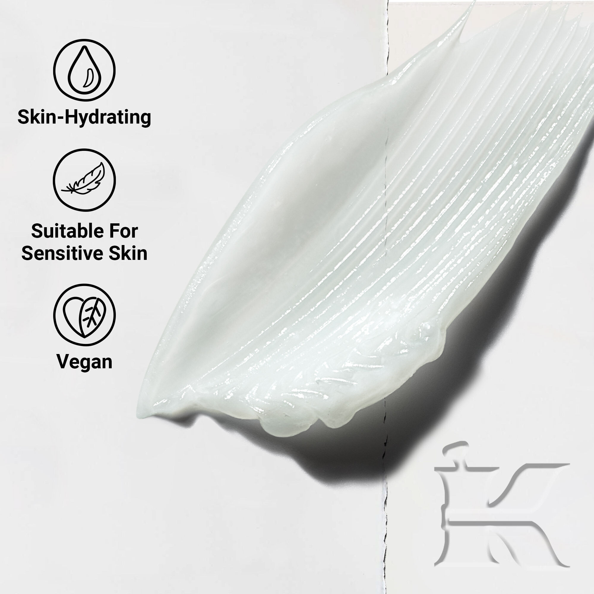 Zbliżenie na konsystencję balsamu Lip Balm #1, ukazujące kremową, nawilżającą formułę przeznaczoną do nawilżania ust.