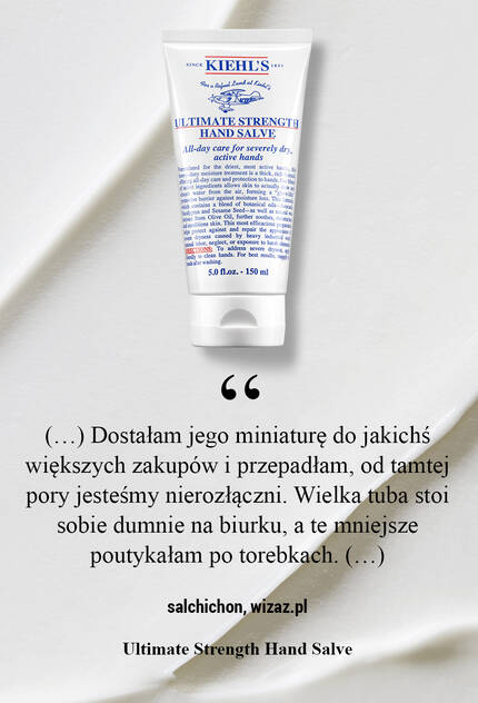 Туба с крем за ръце "Ultimate Strength Hand Salve" на Kiehl's, поставена на бяла вълнообразна повърхност. Текстът обяснява характеристиките на продукта.